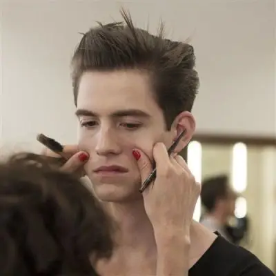 6686体育首席作者Bess