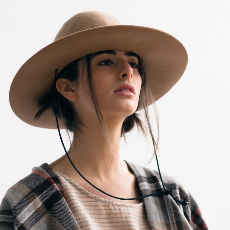 6686体育高级作者Elodie