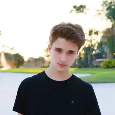 6686体育铜牌作者Stanley